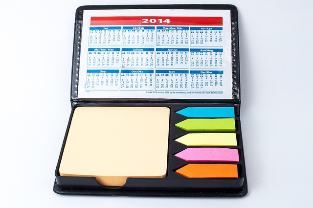 spokojne planowanie finansowe notes kalendarz i długopis